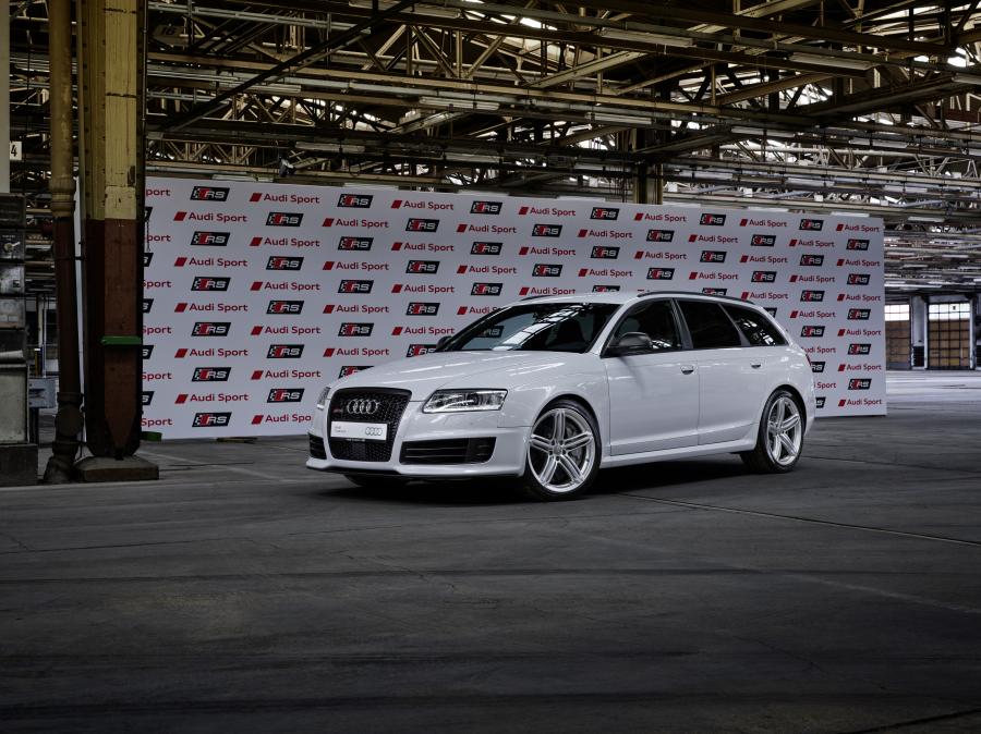  Audi RS6 Avant (4F, C6) 2008 года  (WW) (фото 9 из 33)